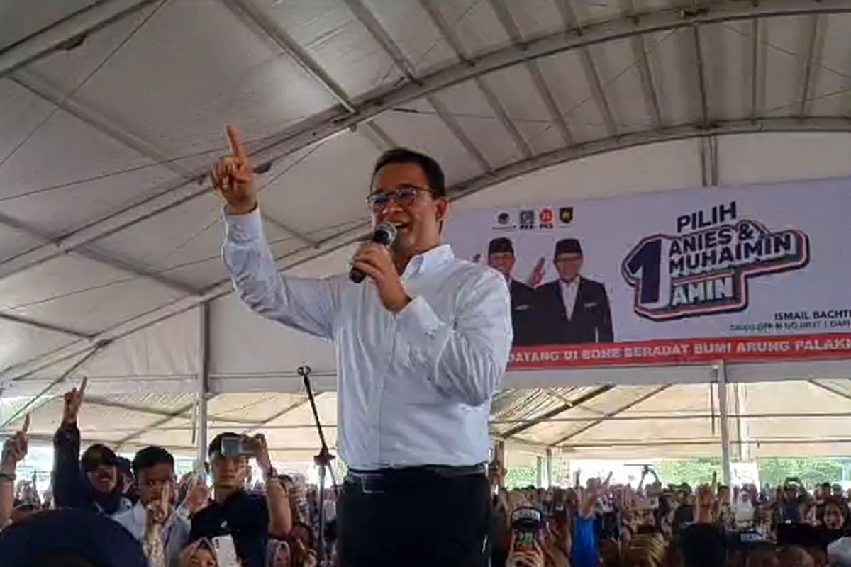 Dihadapan ribuan pendukungnya, Calon Presiden, Anies Rasyid Baswedan menjanjikan perubahan Indonesia. Rabu, (17/1/2024).