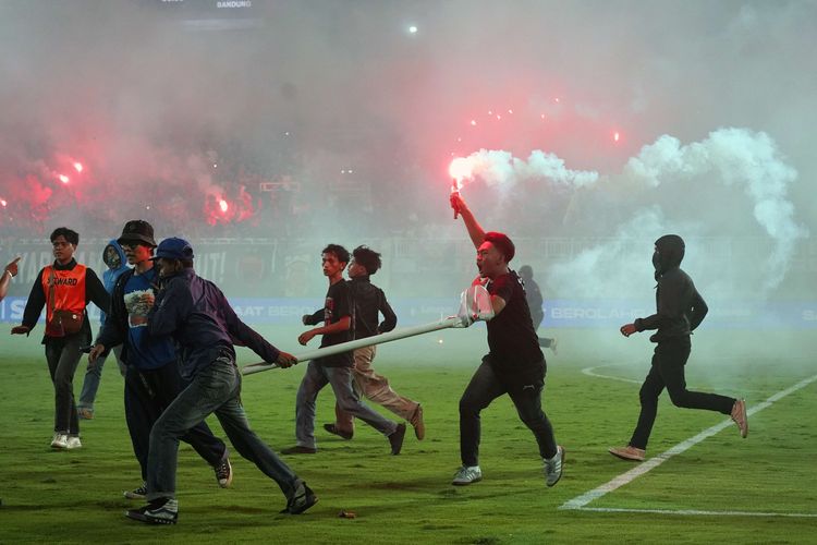 Euforia Kemenangan Persib Picu 19 Kecelakaan dan Tawuran di Bandung