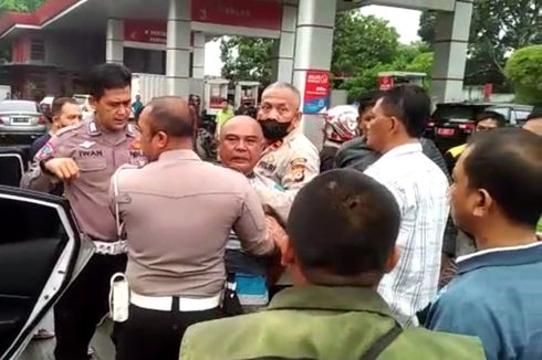Detik-detik Pria Misterius Bakar SPBU di Cirebon, Bawa 3 Kotak Korek Api Kayu