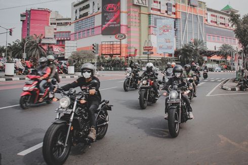 Kesadaran Mulai Menurun, Komunitas Honda Rebel Bagikan 10.000 Masker