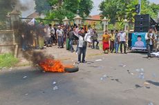 Ratusan Orang Geruduk Kantor KPU Lumajang, Minta Ghufron Sirodj Tetap Dilantik Jadi DPR RI