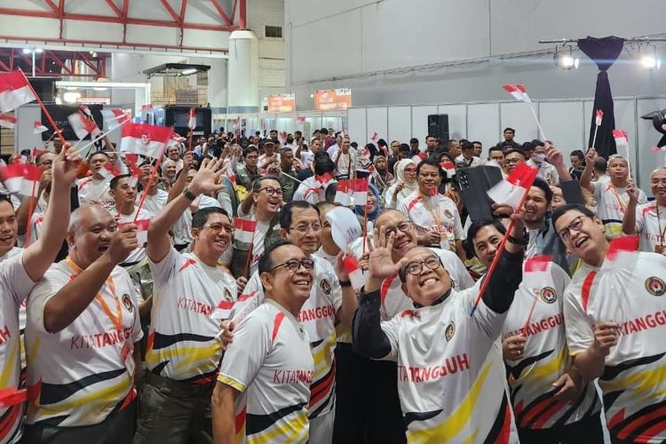 Menteri Koordinator Bidang Pembangunan Manusia dan Kebudayaan RI Pratikno, Menteri Agama RI Nasaruddin Umar bersama para peserta pada ajang Emergency Disaster Reduction & Rescue Expo 2025 di Jakarta, Rabu (13/8/2025). 