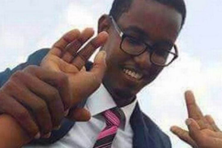 Abbas Abdullahi Sheikh Siraji (31) menteri termuda di Somalia ini tewas ditembak pasukan pemerintah karena disangka teroris.