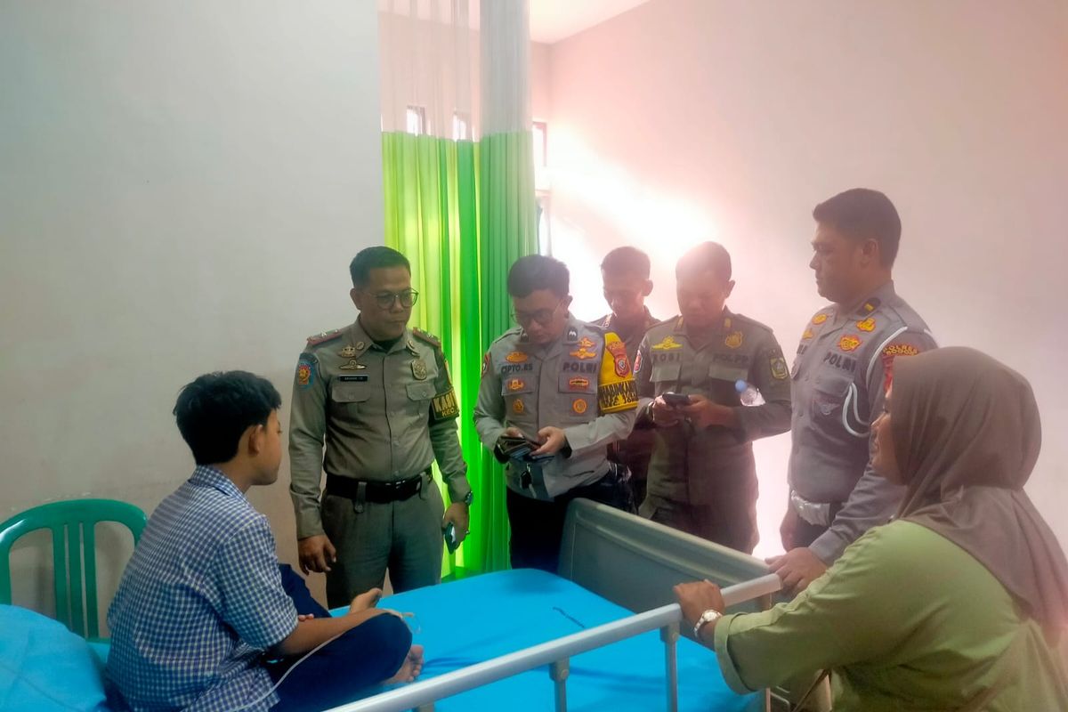 Salah satu siswa SMPN 1 Jonggol, Kabupaten Bogor yang mengeluh sakit usai santap MBG. Dok Polsek