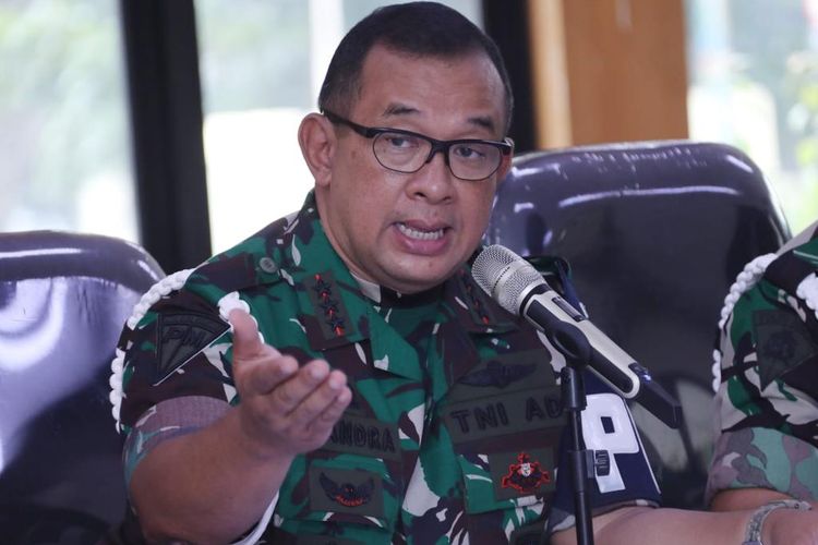 Danpuspomad Letjen TNI Chandra W Sukotjo