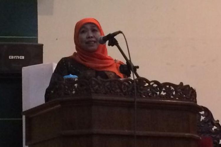 Menteri Sosial, Khofifah Indah Parawansa dalam acara Rapat Senat Terbuka di Universitas Islam Sultan Agung, Semarang, Jumat (28/10/2016).