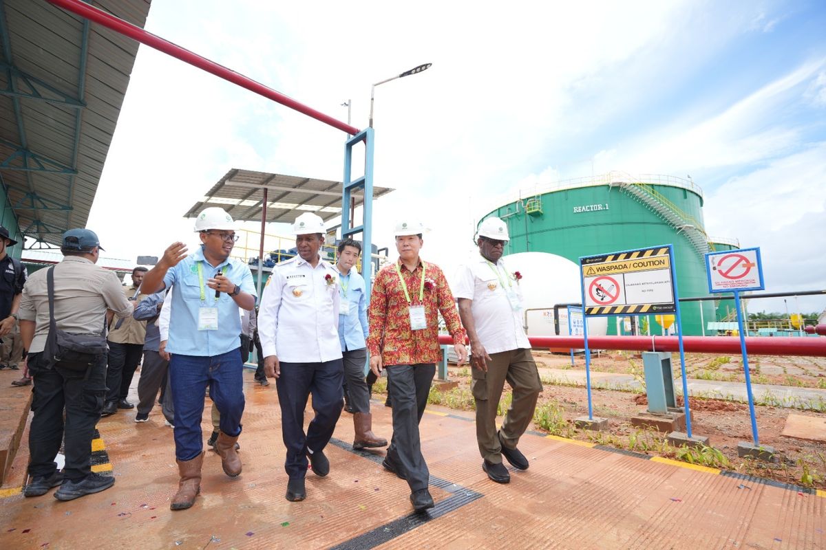 PT Berkat Cipta Abadi (BCA), unit bisnis Tunas Sawa Erma (TSE) Group meresmikan Pembangkit Listrik Tenaga Biogas (PLTBg) dan fasilitas Compressed Biomethane Gas (CBG) pertama di Papua (1/8/2025).

