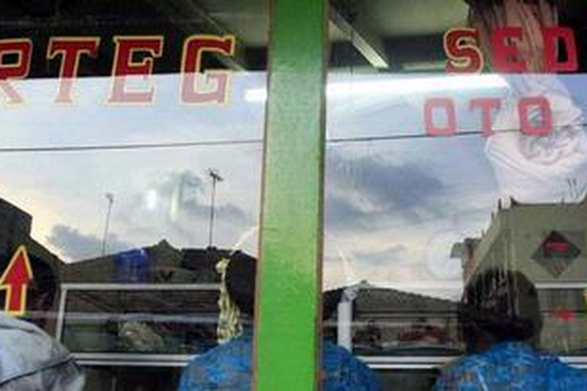 Ilustrasi Warung Tegal.