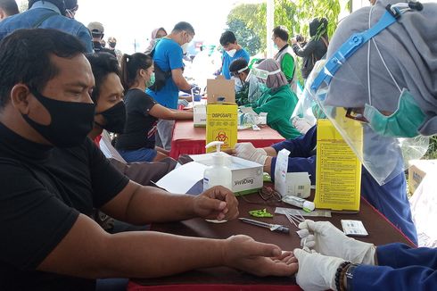 Rapid Test di Area Car Free Day Sudirman-Thamrin, Dua Orang Reaktif Covid-19