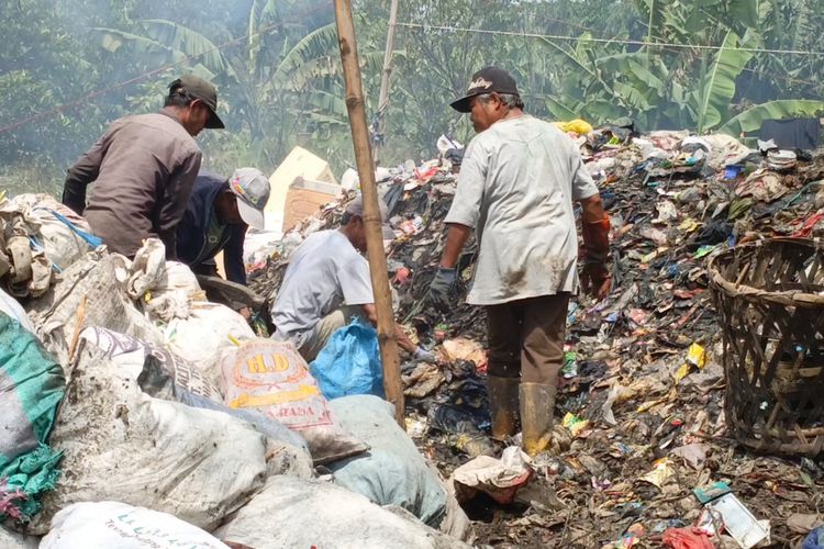 “Uang Rp 50.000 Seolah Tak Ada Artinya”, Satpam di Bandung 
