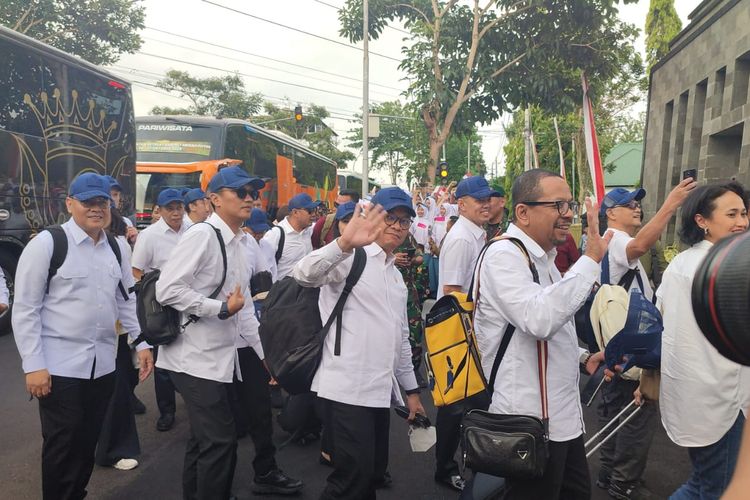 Wamen Kabinet Merah Putih Tiba Di Akmil Magelang