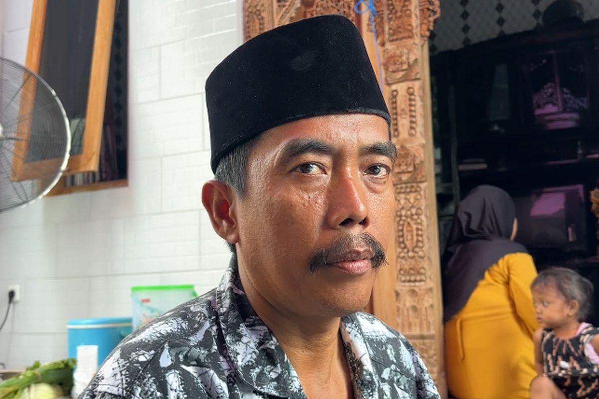 Ayah Farhan korban meninggal Ponpes Al Khoziny, Muhammad Siam, Rabu (8/10/2025).