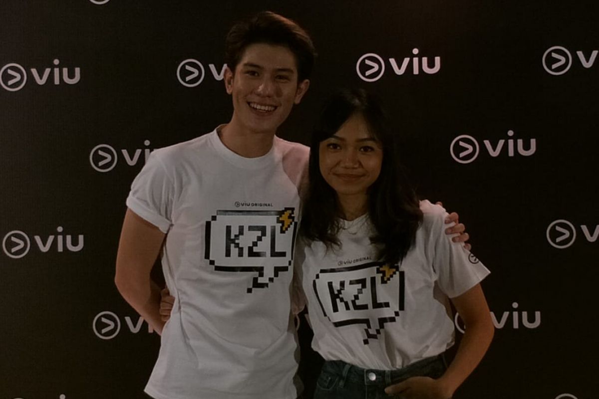 Julian Jacob dan Fathia Izzati saat jumpa pers serial original Viu terbaru, KZL di kawasan Menteng, Jakarta Pusat, Rabu (24/10/2018).