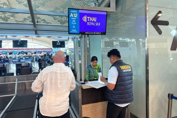 Overstay Setahun Lebih, Investor Asal Perancis Dideportasi dari Bali