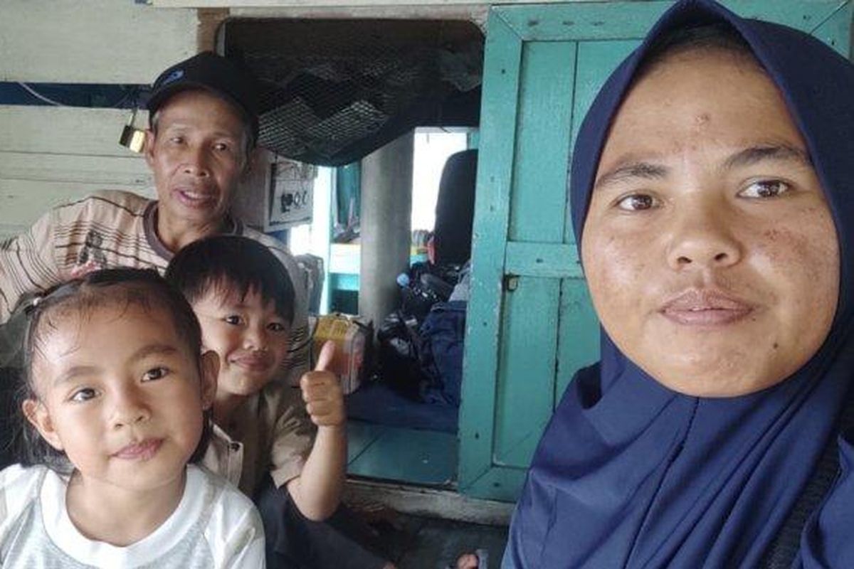 Korban saat berangkat dari Pelabuhan Pulau Baai Bengkulu menuju Pulau Enggano pada Sabtu (24/5/2025). Korban kapal hilang tujuan Pulau Enggano Kabupaten Bengkulu Utara, ternyata berangkat gunakan kapal nelayan untuk selesaikan urusan adat almarhum suami
