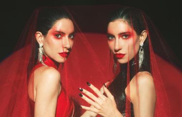 The Veronicas, duo musisi bersaudara asal Australia