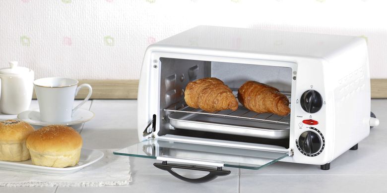Sumber panas pada pemanggang roti menggunakan