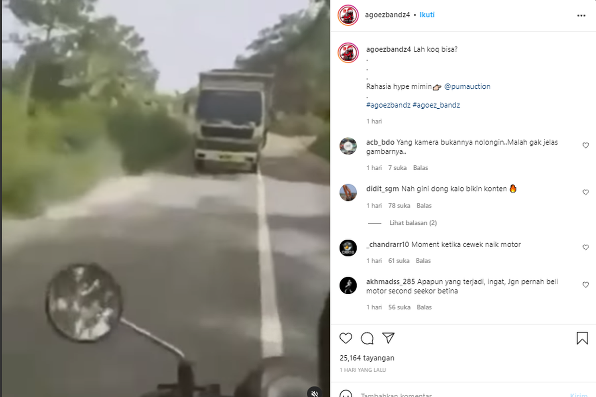 Truk berjalan mundur karena diderek.