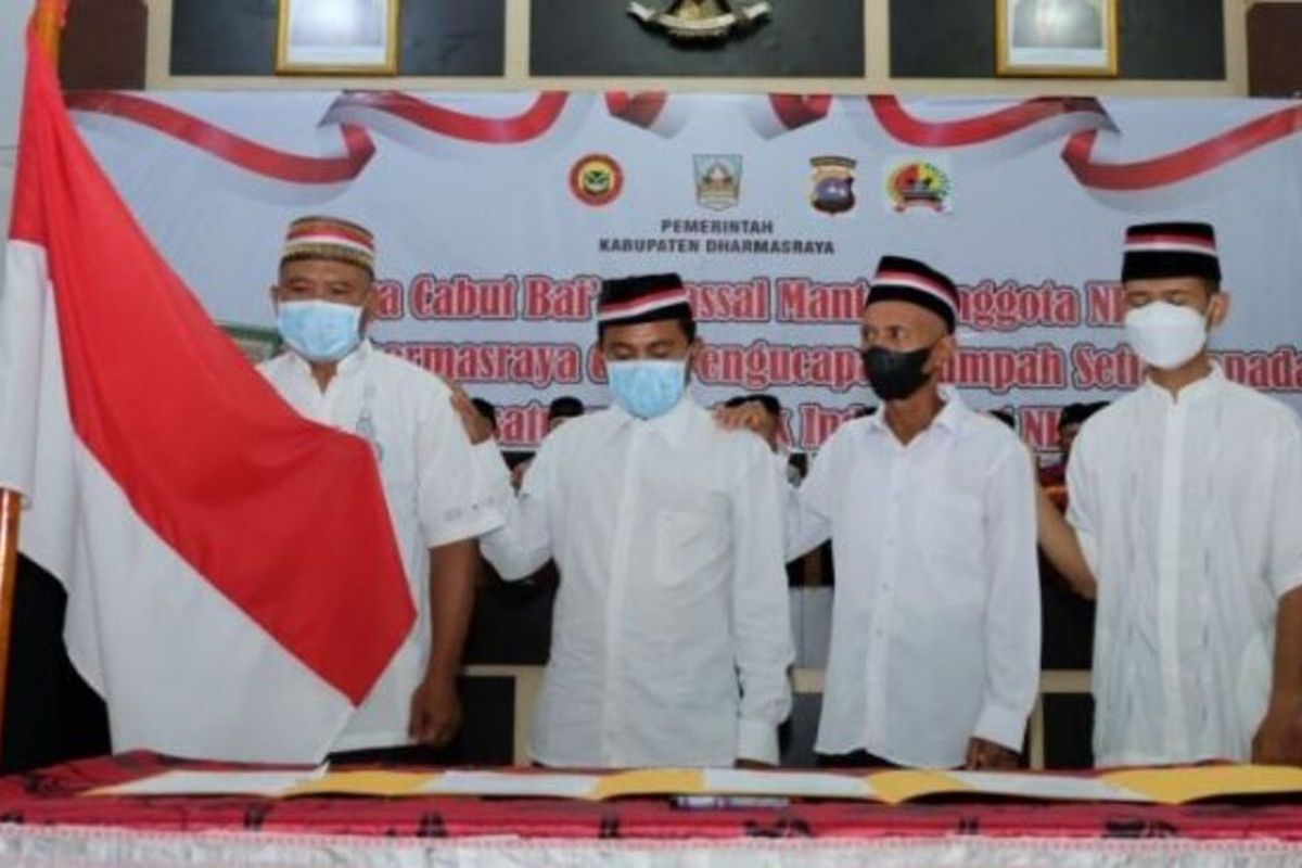Baiat kelompok Khalifatul Muslimin Makassar kembali setia ke NKRI