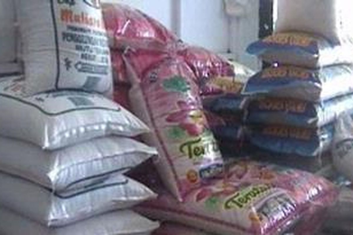 Ilustrasi: Hampir semua jenis kebutuhan pokok menjelaang ramadhan naik. Beras dan telur mengalami kenaikn cukup tinggi. Telur misalnya naik dari Rp 24.000 menjadi Rp 32 ribu per rak isi 30 butir