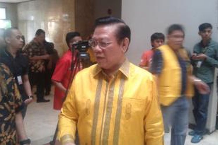 Ketua Umum DPP Golkar versi Munas Jakarta, Agung Laksono, saat ditemui di Kantor DPP Golkar, Slipi, Jakarta Barat, Rabu (17/12/2014).