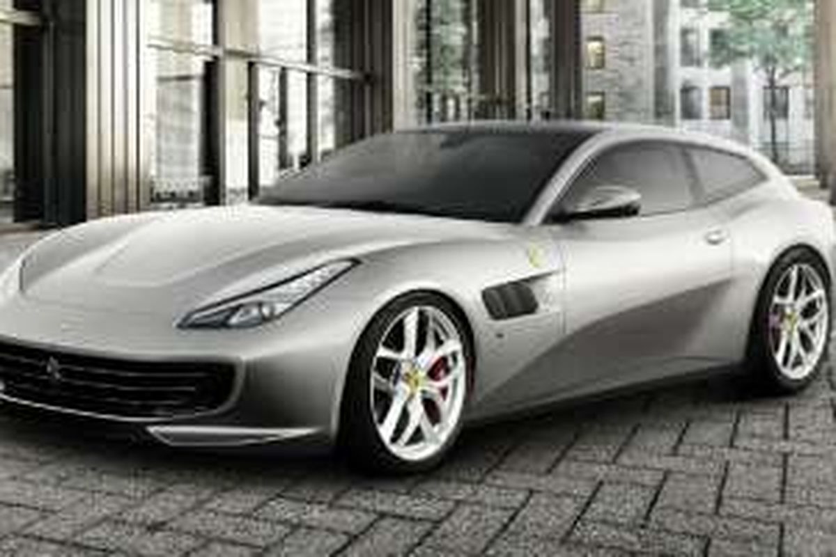 Ferrari GTC4Lusso, model pertama Kuda Jingkrak dengan konfigurasi 4-penumpang.