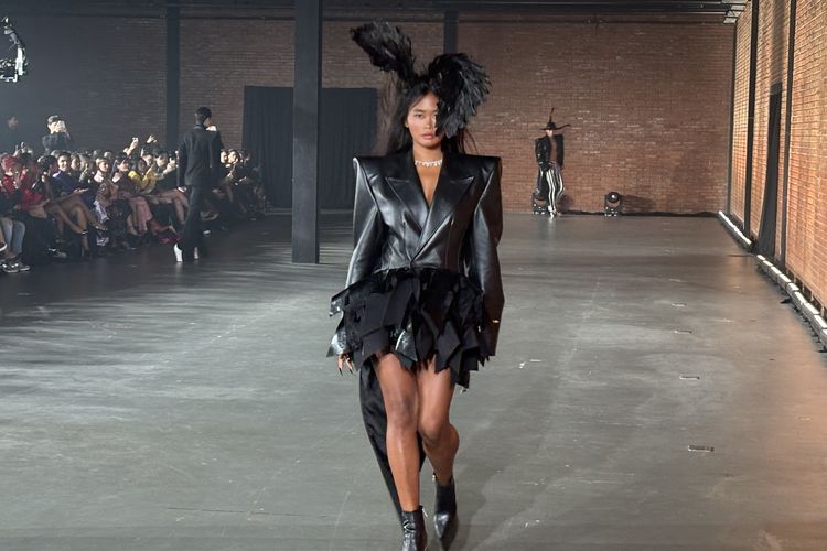 Spring/Summer Collection 2026 karya Harry Halim yang digelar di Brickhall Fatmawati, Jakarta Selatan, Selasa (11/11/2025).