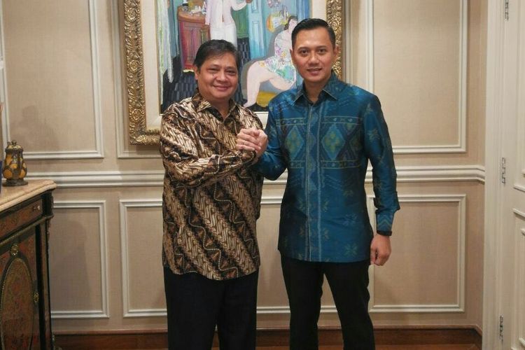 Airlangga Hartarto dan Agus Harimurti Yudhoyono bertemu di kediaman Airlangga, Kamis (1/3/2018)