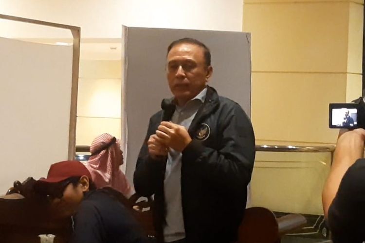 Ketua Umum PSSI Mochamad Iriawan berbicara dalam acara nonton bareng (nobar) Piala Dunia 2022 bersama awak media di Hotel Sultan, Jakarta, pada Minggu (18/12/2022) malam WIB.
