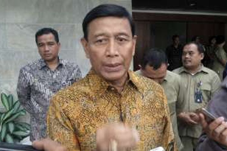 Menko Polhukam Wiranto saat ditemui di rumah dinasnya, jalan Denpasar, kawasan Kuningan, Jakarta Selatan, Selasa (30/8/2016).