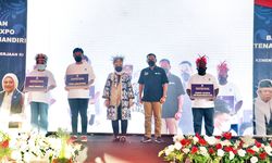 Kena PHK, Zalzilah Hidupkan Batik Semarang yang Sempat Mati Suri