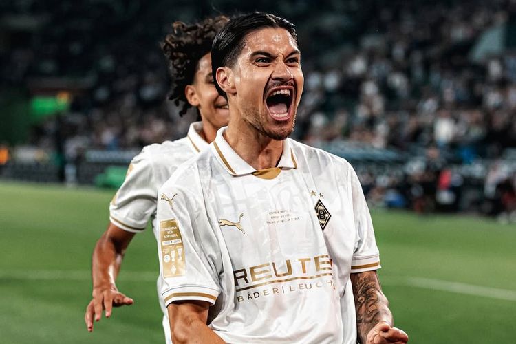 Monchengladbach Vs Hamburger 0-0: Jadi Pengganti, Kevin Diks Cetak Rekor