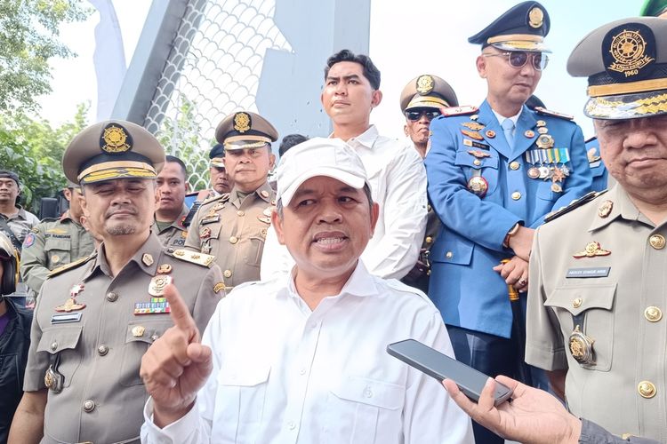 DPRD Jabar Usukan Reaktivasi SPP SMA/SMK Negeri, Dedi Mulyadi Ingatkan Potensi Polemik