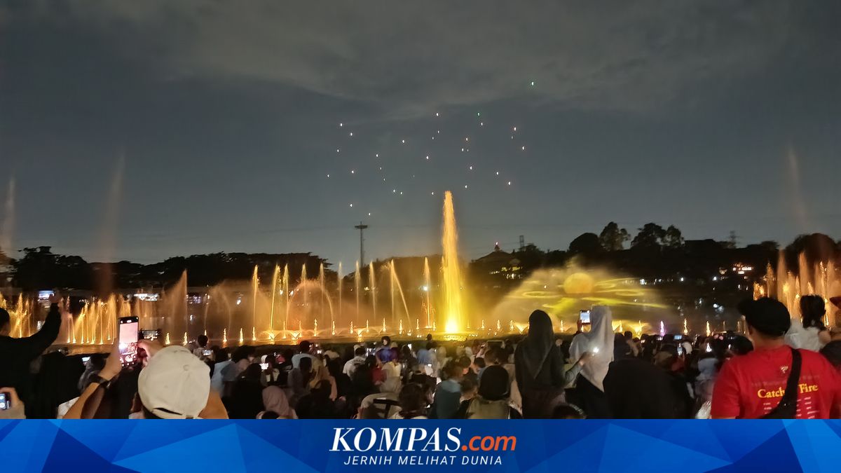 TMII Jadi Favorit di Libur Lebaran: Warga Serbu Air Mancur hingga Kecak Glow in the Dark ~TR  

Klik untuk baca: