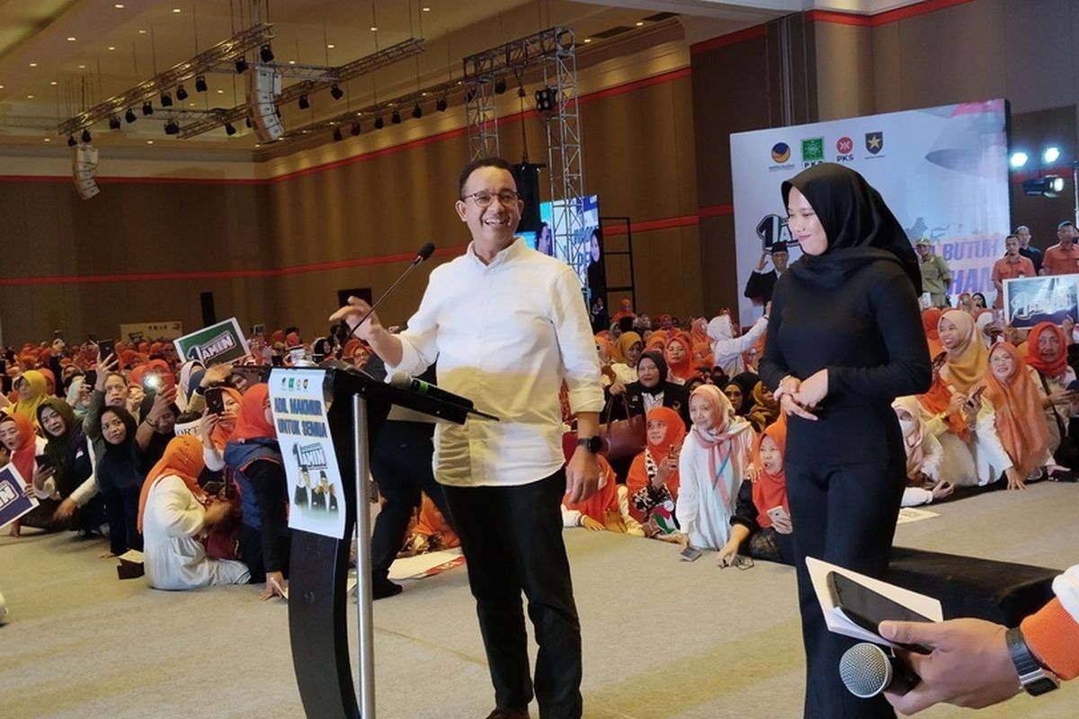 Calon presiden Anies Baswedan saat berkampanye di Kota Bandung, Jawa Barat, Rabu (29/11/2023).