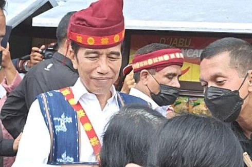 Cerita Pedagang di Ngada, Menangis Haru Saat Jeruknya Dibeli Presiden Jokowi