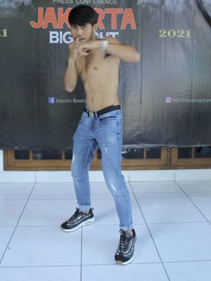 Menurut promotor Martin Daniel, salah satu partai yang bakal menarik pada Jakarta Big Fights ke-XVI
adalah laga antara Sunan Amoragam dari HS Boxing Indonesia yang akan bertanding di kelas feather weight (57,1 kilogram) 6 ronde melawan Konstantinus Matakur (Mutiara Aru BC Kabupaten Aru Dobo).