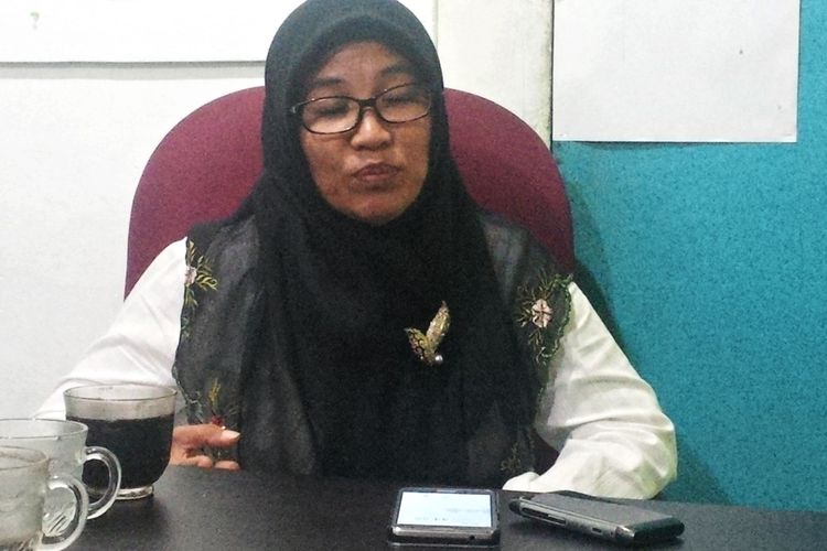  Komisioner Divisi Hukum KPU Kabupaten Nunukan Ghusna Hatta, KPU Nunukan mencoret 2 peserta selesi PPK di Kecamatan Sebatik Timur karena pernah menjadi PPK selama 2 periode. Selama tes penerimaan PPK KPU Nunukan telah mencoret 6 peserta tes karena pernah menjabat  PPK selama 2 periode dan 2 peserta tes terbutki pernah menjadi tim pemenangan salah satu peserta pilkada.