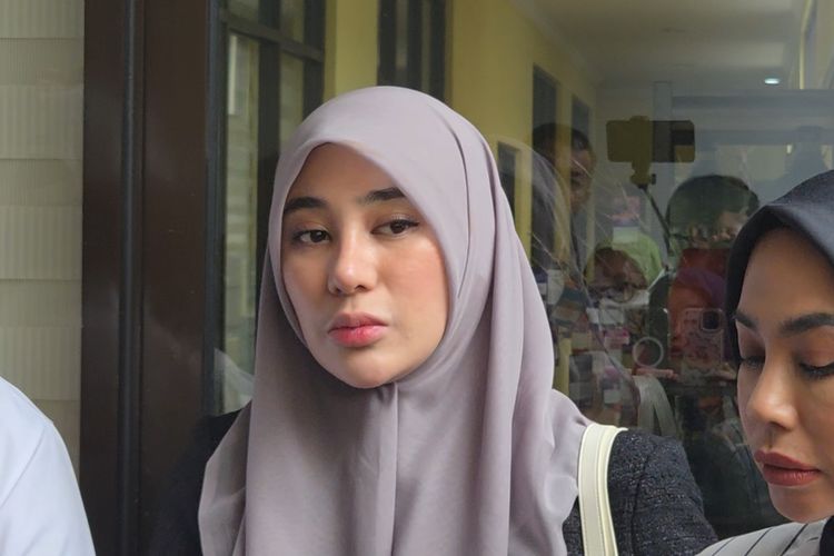 Clara Shinta Akui ke Psikiater karena Masalah Rumah Tangga