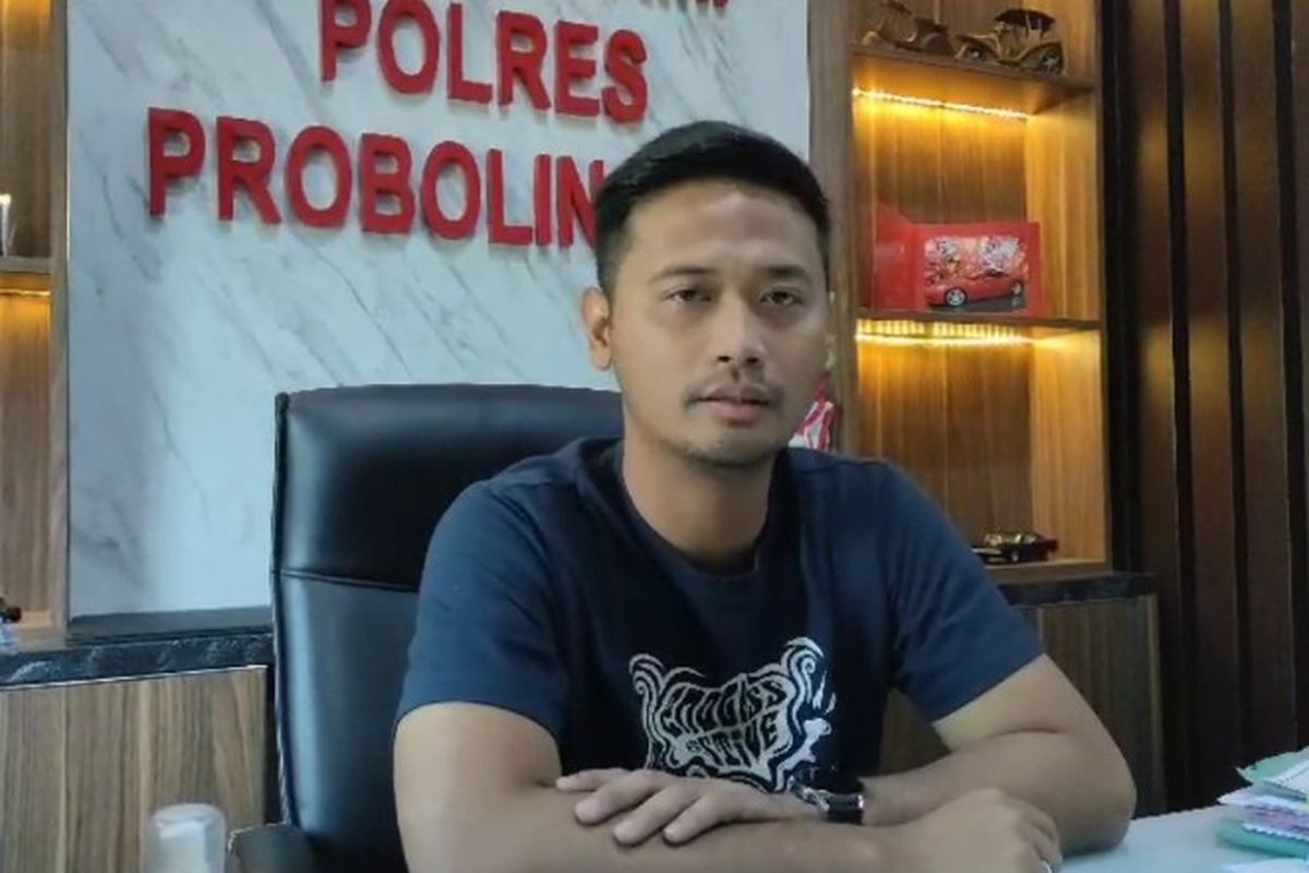Kasatreskrim Polres Probolinggo, Jawa Timur, Iptu Putra Fajar Adi Winarsa menyebut dugaan sementara pelaku pembunuhan terhadap Abdul Halimb karena cemburu istrinya pernah digoda korban.  