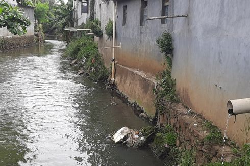 Sanitasi Buruk di Tengah Gemerlap Jakarta, Warga Buang Tinja ke Kali