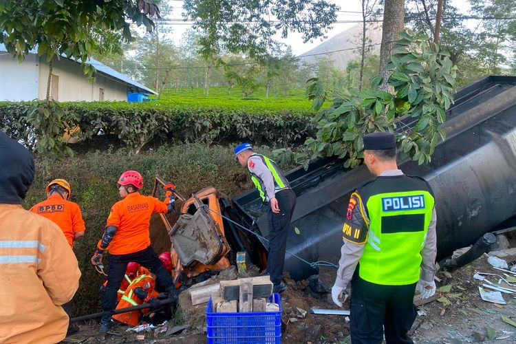 Kecelakaan Beruntun di Wonosobo Libatkan 4 Kendaraan, Sopir Truk Tangki Meninggal Dunia