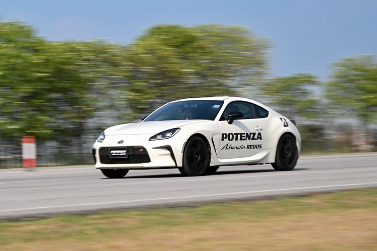 Daftar Mobil yang Ideal Menggunakan BBM RON 98