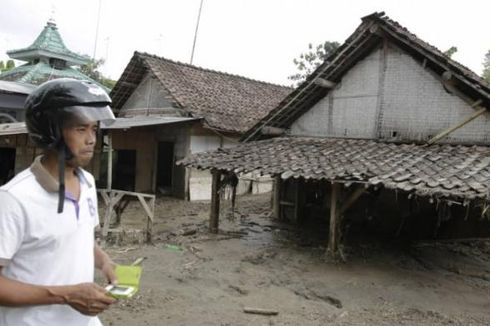 Gubernur Jatim: Rekonstruksi Rumah Rusak akibat Letusan Gunung Kelud Tinggal 38 Persen