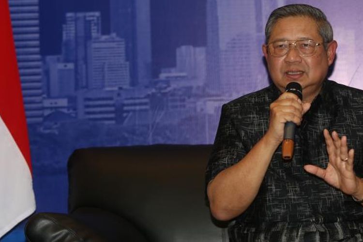 Ketua Umum Partai Demokrat, Susilo Bambang Yudhoyono berbicara kepada wartawan di Wisma Proklamasi, Jakarta Pusat, Rabu (1/2/2017).