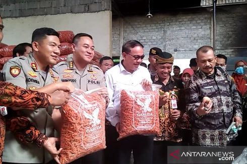 Tekan Biaya Produksi, 5 Tahun Pabrik Kue Kering Gunakan Telur Busuk, Omzetnya Puluhan Juta 