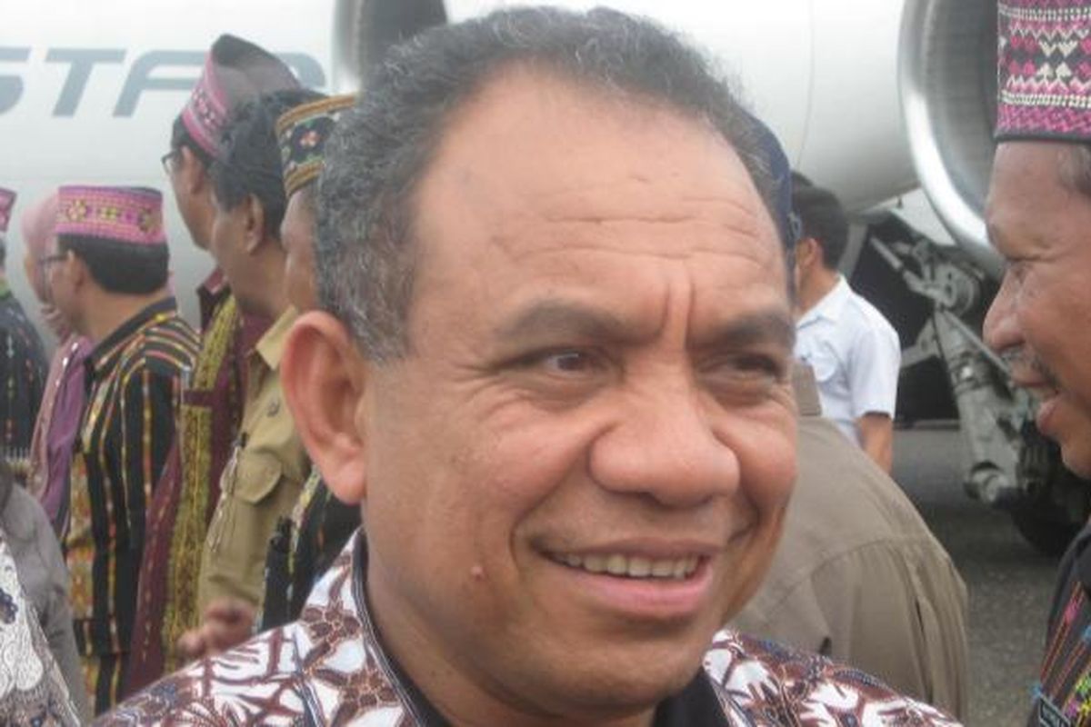 Gubernur Provinsi Nusa Tenggara Timur Frans Lebu Raya