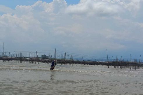 Terhambat Proyek Tol Laut, Puluhan Nelayan di Kota Semarang Tak Bisa Melaut