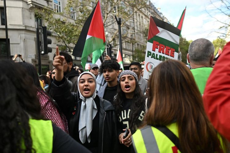 Jelang Setahun Perang Gaza, Ribuan Orang Penuhi Kota-kota Besar di Dunia Tuntut Gencatan Senjata