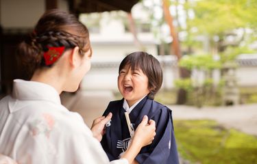 Pola Asuh Orangtua di Jepang yang Bisa Kita Contoh